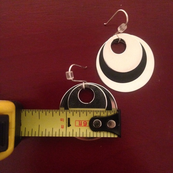 BOGO FREE - Hypoallergenic Earrings - Picture 2 of 3