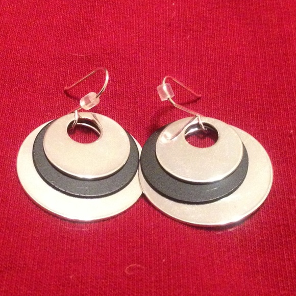 BOGO FREE - Hypoallergenic Earrings - Picture 3 of 3