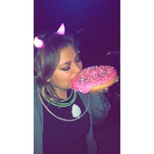 Meet your Posher, Gloria