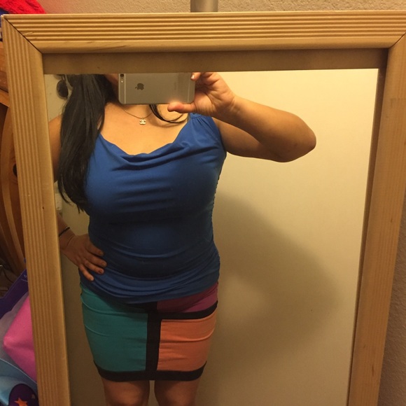 ❌SOLD❌blue stretchy top,no sleeves