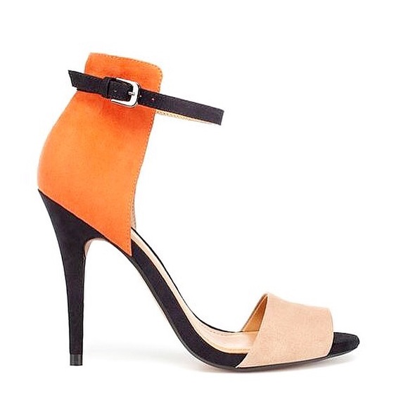 NOT ZARA// No brand name, size 6 IMO 6.5/7