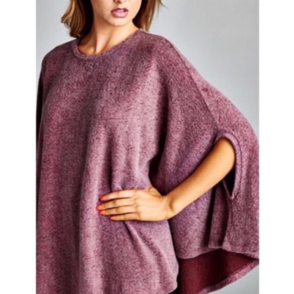 💠💠The AVELINE knit poncho top - BURGUNDY - Picture 4 of 4