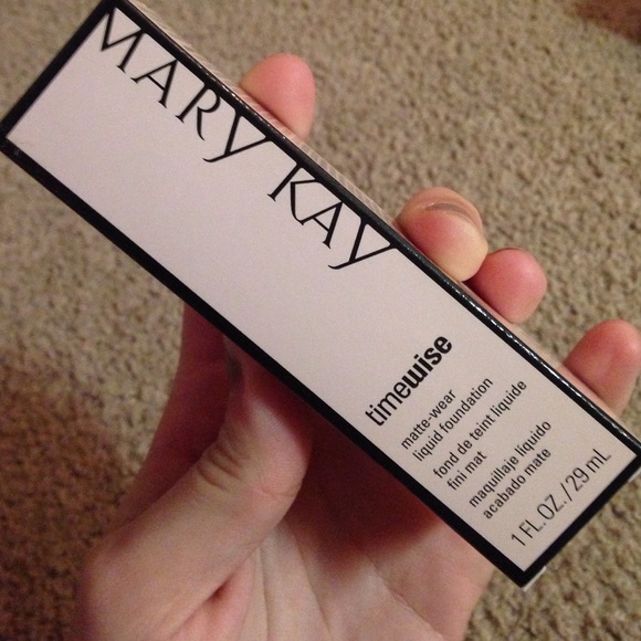 Matte Level 3 Ivory Foundation