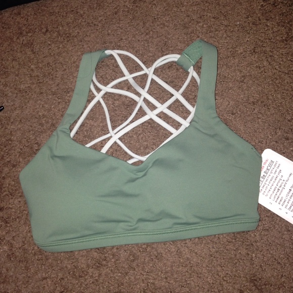 lululemon athletica Tops - BNWT lululemon sports bra
