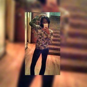 Meet your Posher, Alexis