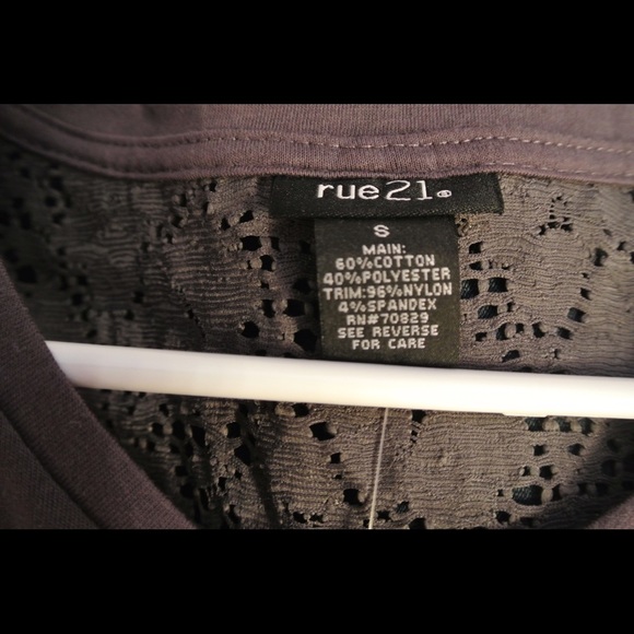 Grey Tee - Picture 3 of 4
