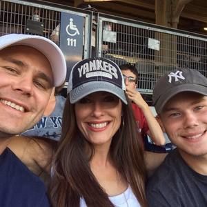 Meet your Posher, Stephanie