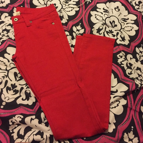 red skinny jeans