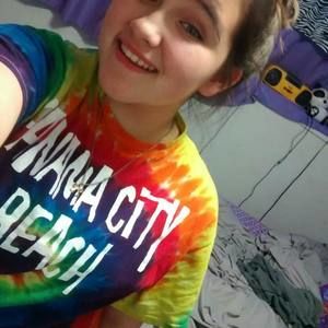 Meet your Posher, Abigail