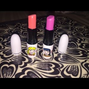 MAC ARCHIE LIPSTICKS