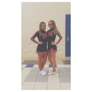 Meet your Posher, Emilee