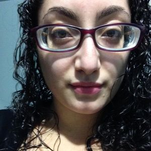 Meet your Posher, Gabriela