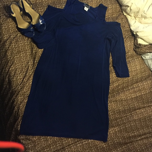 Slinky Navy Blue Cold Shoulder Dress (size 1X)