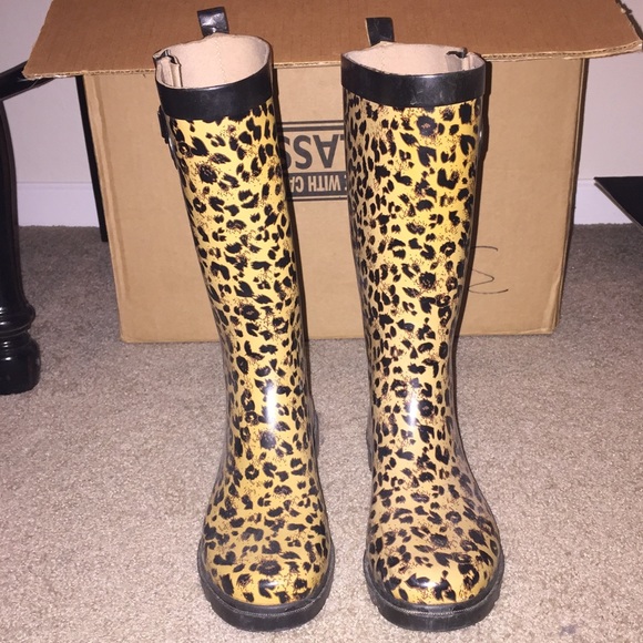 Rain boots