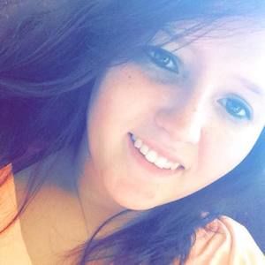 Meet your Posher, Shania