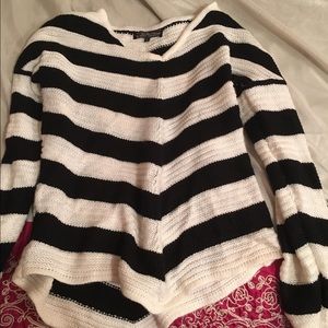 Almost famous sweater