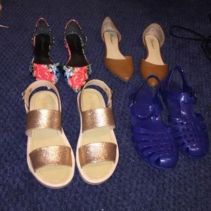 4 pair of shoes for 40