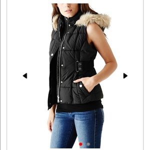 GUESS Puffer Vest