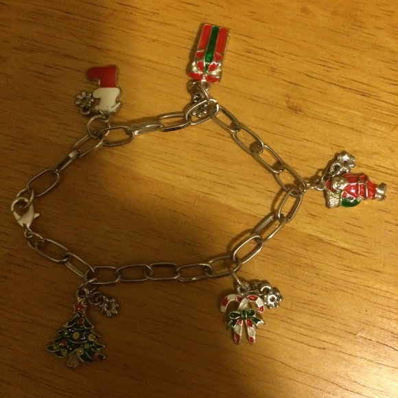 🛍🎄☃Christmas charm bracelet.☃🎄🛍