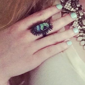 KENDRA SCOTT OWEN COCKTAIL RING - ABALONE SZ 6