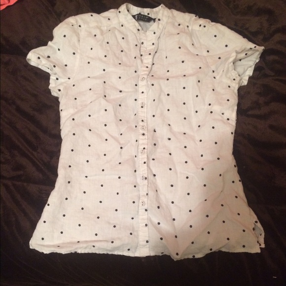 Button up black and white shirt