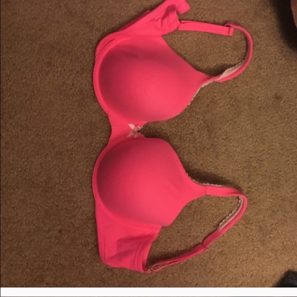 NYX Lippie and bra bundle