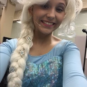 Meet your Posher, Tomi