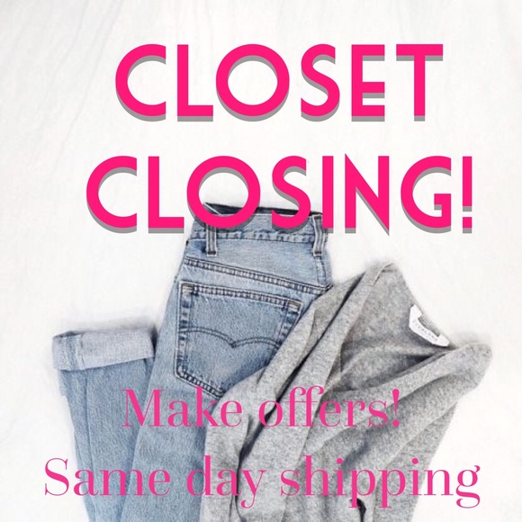 🎉HP!🎉 Embroidered shorts - Picture 4 of 4