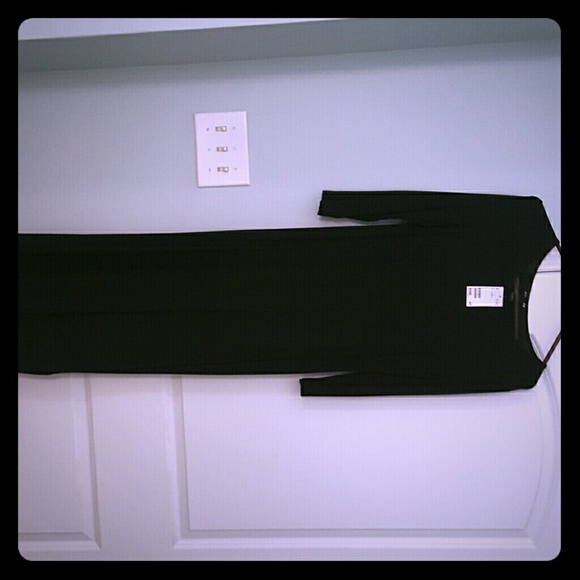 Fitted long black dress