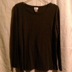 Gray maternity shirt