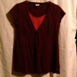 Maroon short sleeve shirt