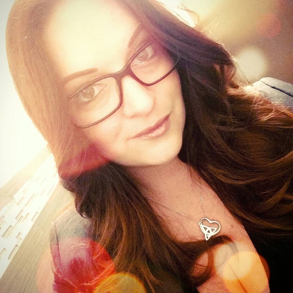 Meet your Posher, Candice