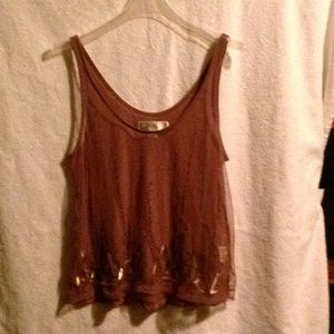 See-through in the front tank top