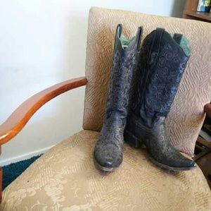 SALE 🎅🏼Tall black Corral Cowboy Boots