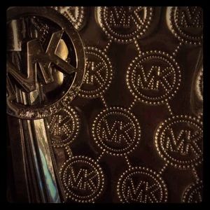 Michael Kors limited edition makeup bag