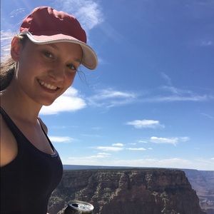 Meet your Posher, Haley