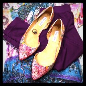 Steve Madden shoes & (shirt , leggings )