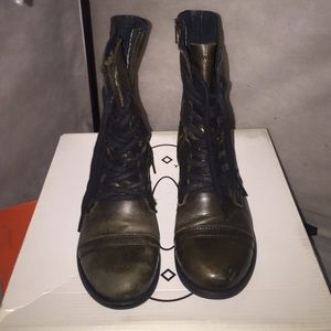 Steve Madden combat boots! Size 5.5