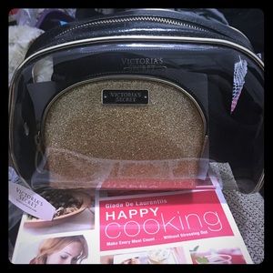 NWT VICTORIA'S  SECRET 3- piece Cosmetics Case.