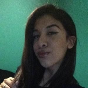 Meet your Posher, Abigail