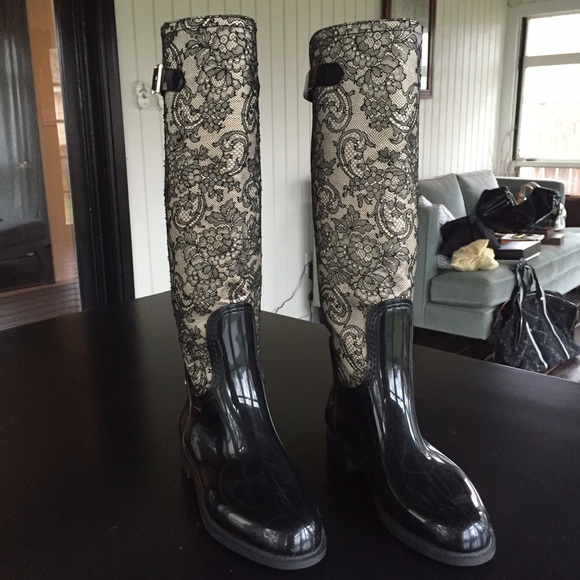 Rene Caovilla Black & Nude Lace Covered Rain Boots - Picture 3 of 4