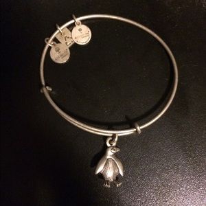 GOLD NOT SILVER penguin Alex & Ani