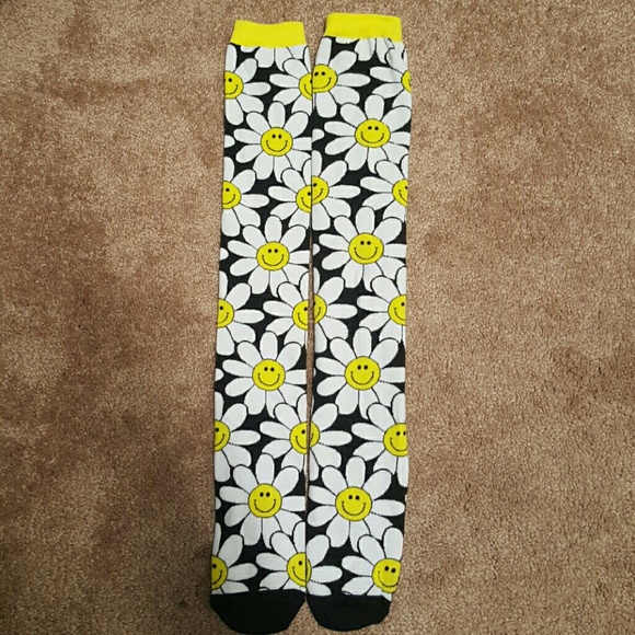 Knee high Daisy i heart raves socks