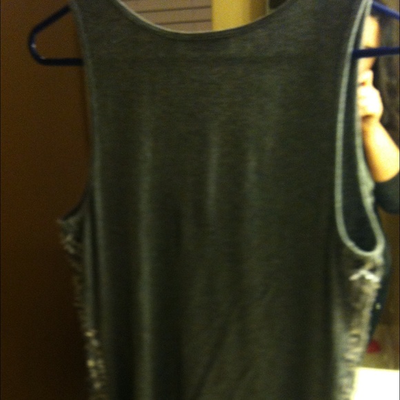 Silver sequin tank - Picture 3 of 3