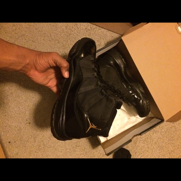 Air Jordan 11 custom - Picture 2 of 4