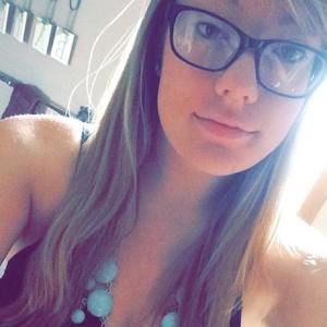 Meet your Posher, Hayley