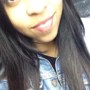 Meet your Posher, Crystal