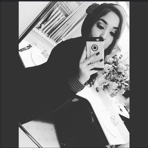 Meet your Posher, Stephanie