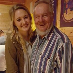 Meet your Posher, Lauren