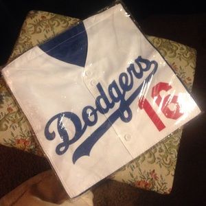 Dodgers tote bag.